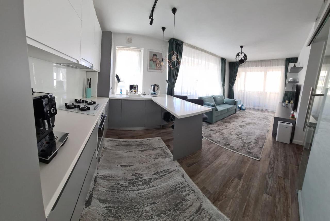 Apartament Coresimall Appartement Braşov Buitenkant foto